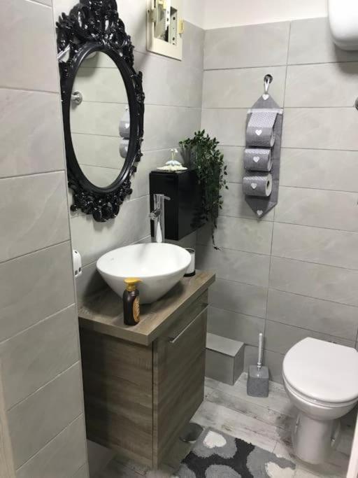 Casa Mya - Studio Flat Наполи Екстериор снимка
