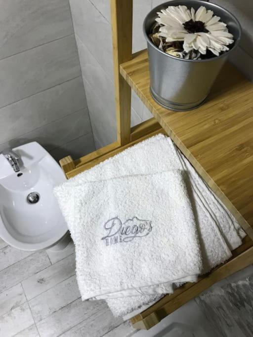 Casa Mya - Studio Flat Наполи Екстериор снимка