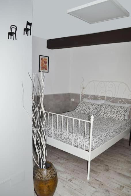 Casa Mya - Studio Flat Наполи Екстериор снимка